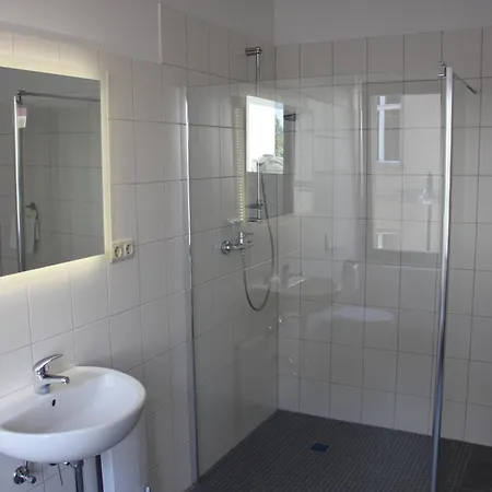 Gaestehaus Innfernow Vendégház 3*