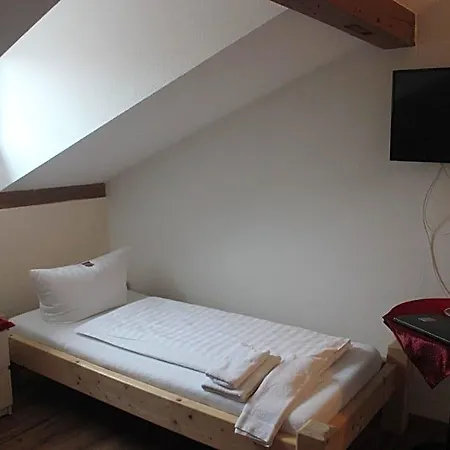 Affittacamere Gaestehaus Innfernow 3*